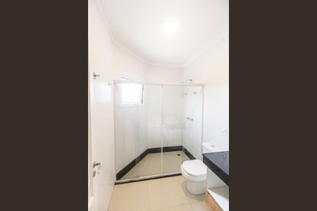 Casa de condomínio à venda com 507m², 5 quartos e 4 vagasBanheiro da Suíte