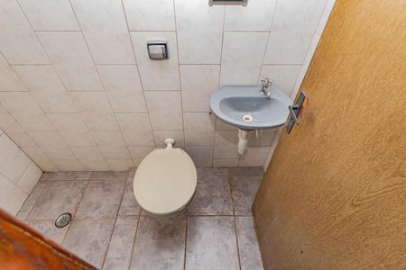 Casa para alugar com 240m², 3 quartos e 1 vagaBanheiro