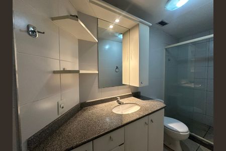 Apartamento para alugar com 69m², 2 quartos e 1 vaga Apartamento para alugar com 69m², 2 quartos e 1 vagaBanheiro