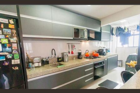 Apartamento para alugar com 100m², 3 quartos e 2 vagasCozinha e Área de Serviço