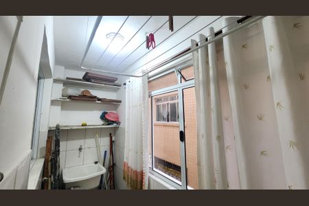 Apartamento para alugar com 65m², 2 quartos e 1 vagaÁrea de Serviço