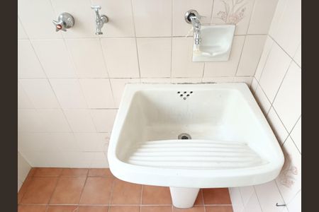 Apartamento para alugar com 100m², 2 quartos e 1 vaga Apartamento para alugar com 100m², 2 quartos e 1 vagaÁrea de Serviço