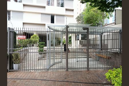 Apartamento para alugar com 100m², 2 quartos e 1 vaga Apartamento para alugar com 100m², 2 quartos e 1 vagaFachada