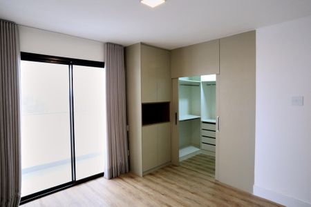 Apartamento para alugar com 190m², 3 quartos e 2 vagas Apartamento para alugar com 190m², 3 quartos e 2 vagasSuíte