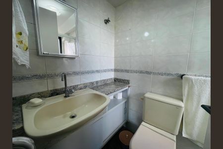 Apartamento à venda com 67m², 3 quartos e 2 vagasBanheiro 1