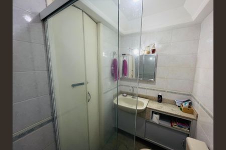 Apartamento à venda com 67m², 3 quartos e 2 vagasBanheiro 2