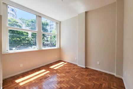 Apartamento à venda com 3 quartos, 110m² em Laranjeiras, Rio de Janeiro