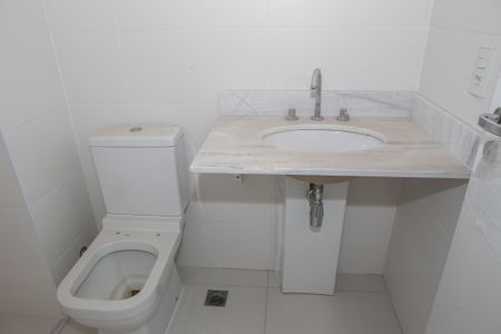 Apartamento à venda com 144m², 2 quartos e 2 vagasBanheiro da Suíte 2