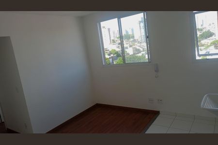 Sala de apartamento para alugar com 2 quartos, 35m² em Vila Galvão, Guarulhos