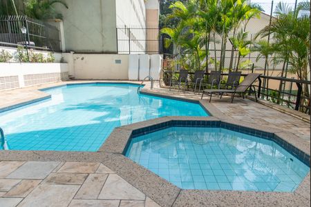 Apartamento à venda com 75m², 2 quartos e 1 vagaÁrea comum - Piscina