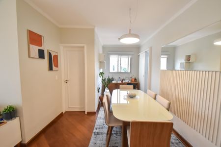 Apartamento à venda com 75m², 2 quartos e 1 vagaSala
