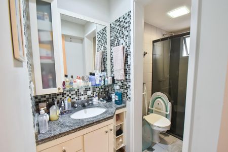 Apartamento à venda com 75m², 2 quartos e 1 vagaBanheiro