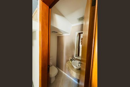 Casa à venda com 240m², 2 quartos e 2 vagasQuarto