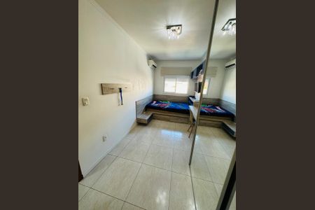 Casa à venda com 240m², 2 quartos e 2 vagasQuarto