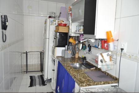 Cozinha de apartamento para alugar com 2 quartos, 50m² em Tomás Coelho, Rio de Janeiro