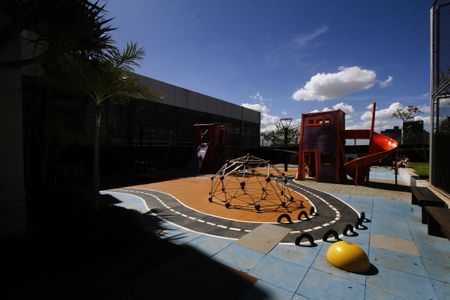 Apartamento à venda com 152m², 4 quartos e 3 vagasÁrea comum - Playground