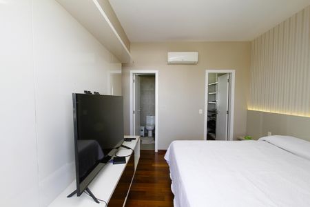 Apartamento à venda com 152m², 4 quartos e 3 vagasQuarto 3 - Suíte