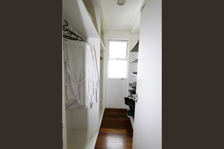 Apartamento à venda com 152m², 4 quartos e 3 vagasCloset da suíte