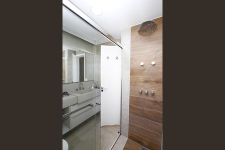 Apartamento à venda com 152m², 4 quartos e 3 vagasBanheiro da Suíte 3