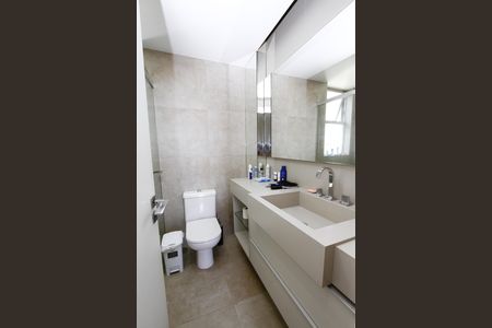 Apartamento à venda com 152m², 4 quartos e 3 vagasBanheiro da Suíte 3