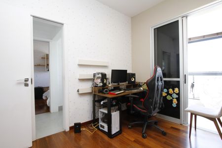 Apartamento à venda com 152m², 4 quartos e 3 vagasQuarto 1 semi suíte