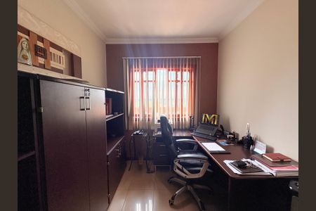 Casa de condomínio à venda com 500m², 5 quartos e 5 vagasEscritório