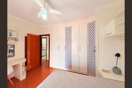 Casa de condomínio à venda com 500m², 5 quartos e 5 vagasQuarto 4