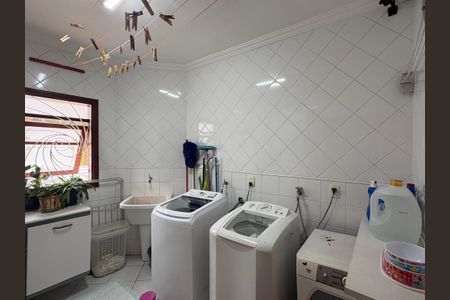 Casa de condomínio à venda com 500m², 5 quartos e 5 vagasÁrea de Serviço