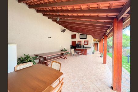 Casa de condomínio à venda com 500m², 5 quartos e 5 vagasÁrea Gourmet - Churrasqueira