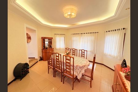 Casa de condomínio à venda com 500m², 5 quartos e 5 vagasSala de Jantar