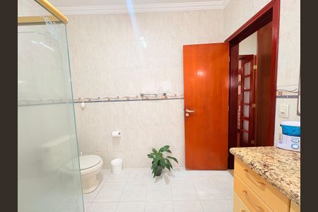 Casa de condomínio à venda com 500m², 5 quartos e 5 vagasBanheiro da Suíte Master