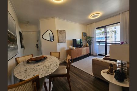 Sala de apartamento à venda com 2 quartos, 69m² em Cidade Monções, São Paulo