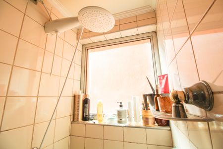 Apartamento à venda com 54m², 2 quartos e 1 vaga Apartamento à venda com 54m², 2 quartos e 1 vagaBanheiro