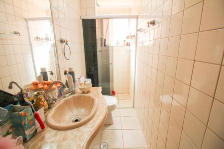 Apartamento à venda com 54m², 2 quartos e 1 vaga Apartamento à venda com 54m², 2 quartos e 1 vagaBanheiro