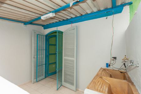 Casa à venda com 120m², 2 quartos e 1 vagaÁrea de Serviço