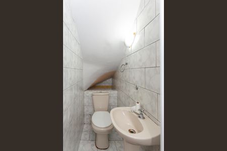 Casa à venda com 120m², 2 quartos e 1 vagaLavabo