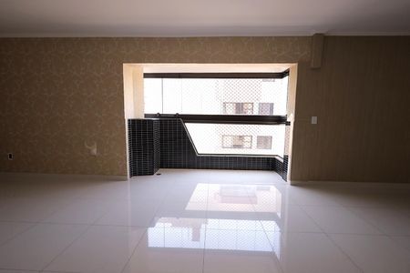Apartamento à venda com 135m², 4 quartos e 2 vagasSala