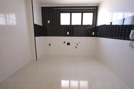 Apartamento à venda com 135m², 4 quartos e 2 vagasCozinha