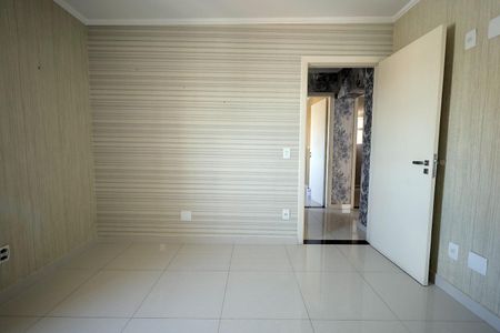 Apartamento à venda com 135m², 4 quartos e 2 vagasQuarto 2