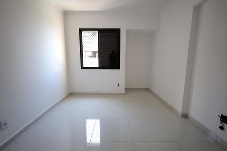 Apartamento à venda com 135m², 4 quartos e 2 vagasQuarto 1