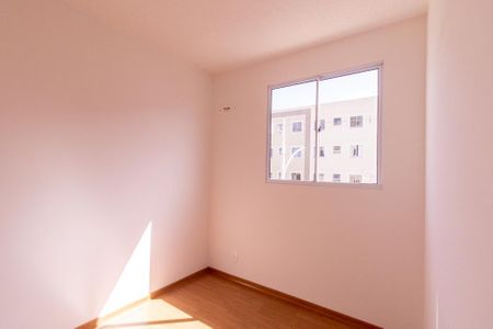 Quarto 2 de apartamento para alugar com 2 quartos, 41m² em Umbará, Curitiba