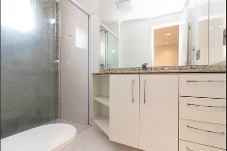 Apartamento à venda com 130m², 3 quartos e 3 vagasBanheiro da Suíte 1