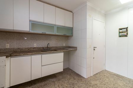 Apartamento à venda com 130m², 3 quartos e 3 vagasCozinha