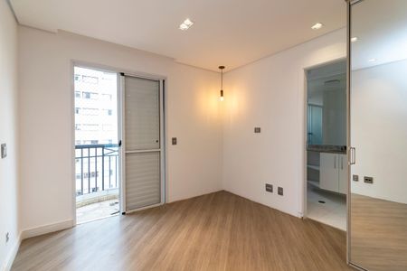 Apartamento à venda com 130m², 3 quartos e 3 vagasSuíte 1