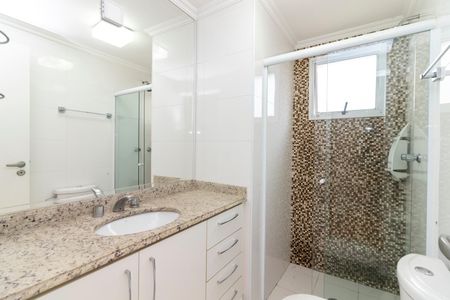 Apartamento à venda com 130m², 3 quartos e 3 vagasBanheiro 3