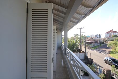 Casa à venda com 201m², 3 quartos e 3 vagasSacada