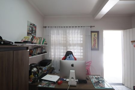 Casa à venda com 201m², 3 quartos e 3 vagasSala 2