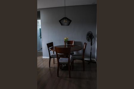 Sala de apartamento para alugar com 2 quartos, 47m² em Parque Rincao, Cotia