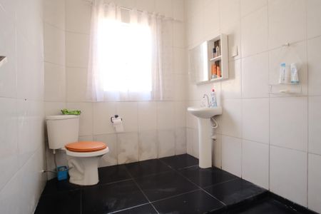 Casa para alugar com 150m², 3 quartos e 1 vagaBanheiro Social