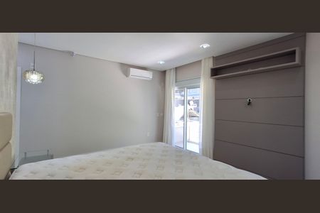 Casa de condomínio para alugar com 545m², 3 quartos e 4 vagasSuíte